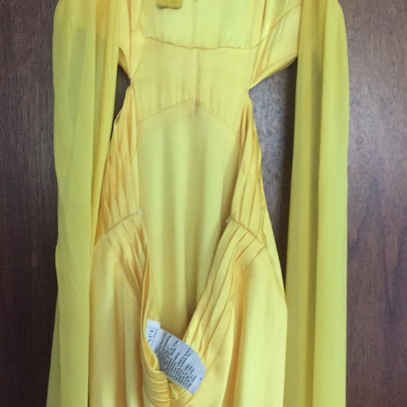 Yellow prom dress! - Picture 5 of 5